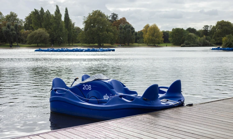 Boating on The Serpentine